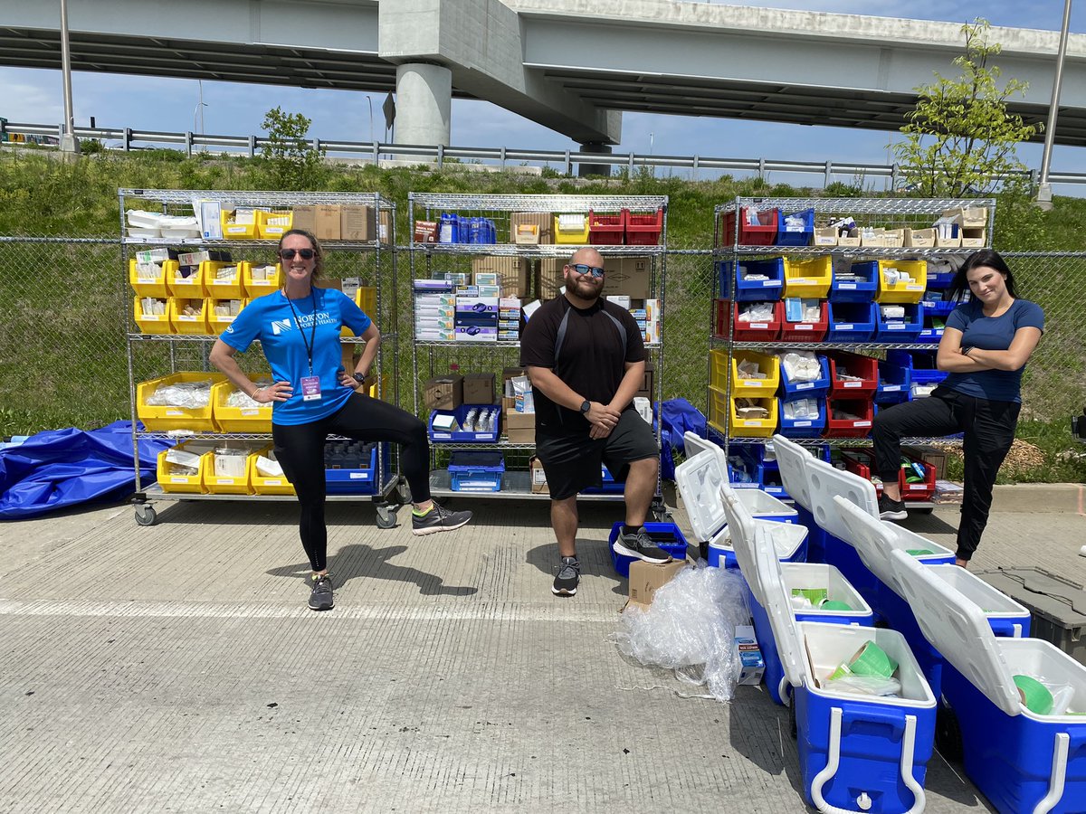 Norton_Health's tweet photo. Good luck to the runners participating in the @KyDerbyFestival marathon tomorrow! @NHCsportshealth will be there to cheer you on. We’ll have 8 medical tents along the race route and at the finish line in case you need us! #SeeNortonRun #derbyfestivalmarathon #derbyfestivalmini https://t.co/t7fsIPrNNW