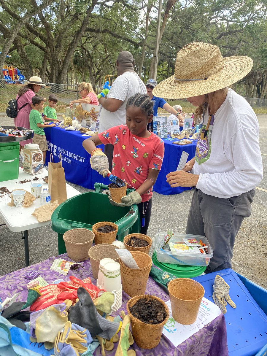 Tracy teaching the kids to plant using compost 😱 🐛 🪱 wait until I show you a video of the “worms hotel” 😰 but the kids loved it and were totally okay getting their hands dirty 😍 #Remakedays  #suncoastremakedays  <a href="/RemakeDays/">Remake Learning Days</a>  <a href="/SuncoastCGLR/">Suncoast GL Reading</a>  <a href="/ThePattersonFdn/">The Patterson Foundation</a>