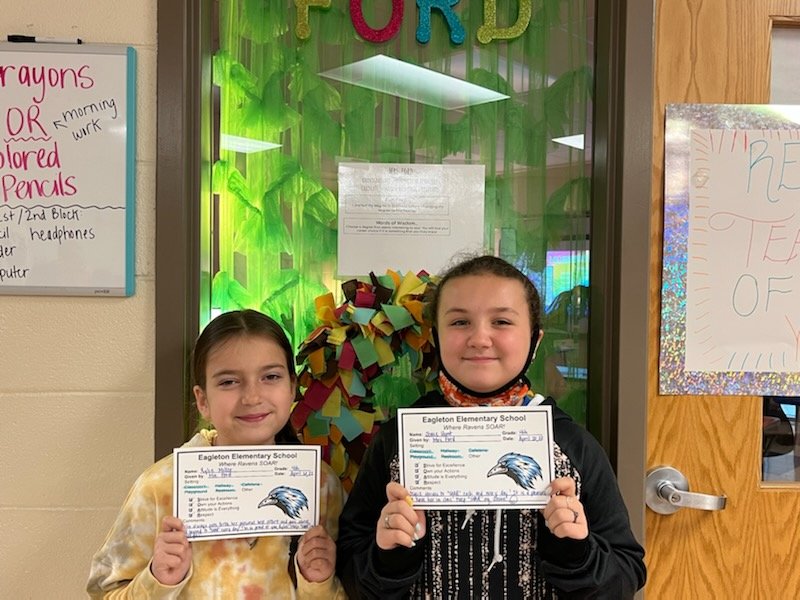 4thGradeEES's tweet photo. I’m super proud of these kiddos for “SOAR”ing and putting forth their personal best effort! #eessoars https://t.co/Qn20vKPr5z