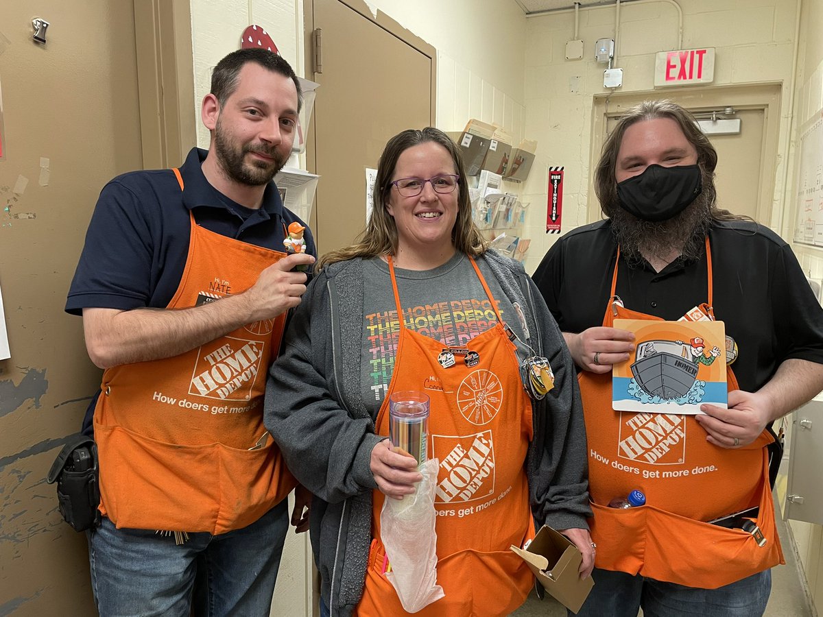Krista Sheely (@sheelykrista) on Twitter photo Ian Nate and Connie with their prizes for getting leads last week!! <a href="/THDGorski/">John Gorski</a> <a href="/sean_maione/">sean maione</a> @AOcker_HD <a href="/julescommon/">Julia Common</a> Ian Nate and Connie with their prizes for getting leads last week!! <a href="/THDGorski/">John Gorski</a> <a href="/sean_maione/">sean maione</a> @AOcker_HD <a href="/julescommon/">Julia Common</a>