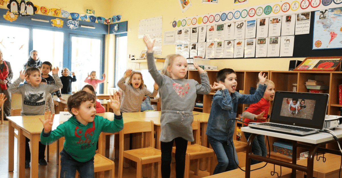 LeosAnimalPlan1's tweet photo. Thank you @KOKORO_lingua for sponsoring my fundraiser!
#Kokorokids is a platform where children teach languages to children and I've been making videos for them for 2 years!💚
#Kokorokids is used by children from #Ukraine️ who have just arrived in France &amp; Switzerland💛💙🫶 🕊️ https://t.co/fzQZE3uNBk