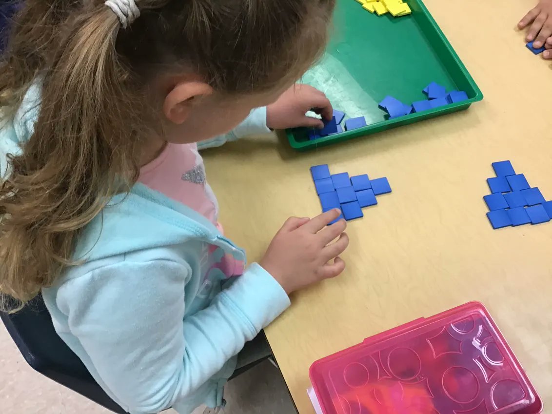 PSDCrawleyLk's tweet photo. My students have been loving the 3 Act Tasks @gfletchy and doing #noticeandwonder! This is the 1st of the Stage 5 series.  #Kindermath #NCTM @MFAnnie @PSDBedminster https://t.co/RNrB5ZSNdB