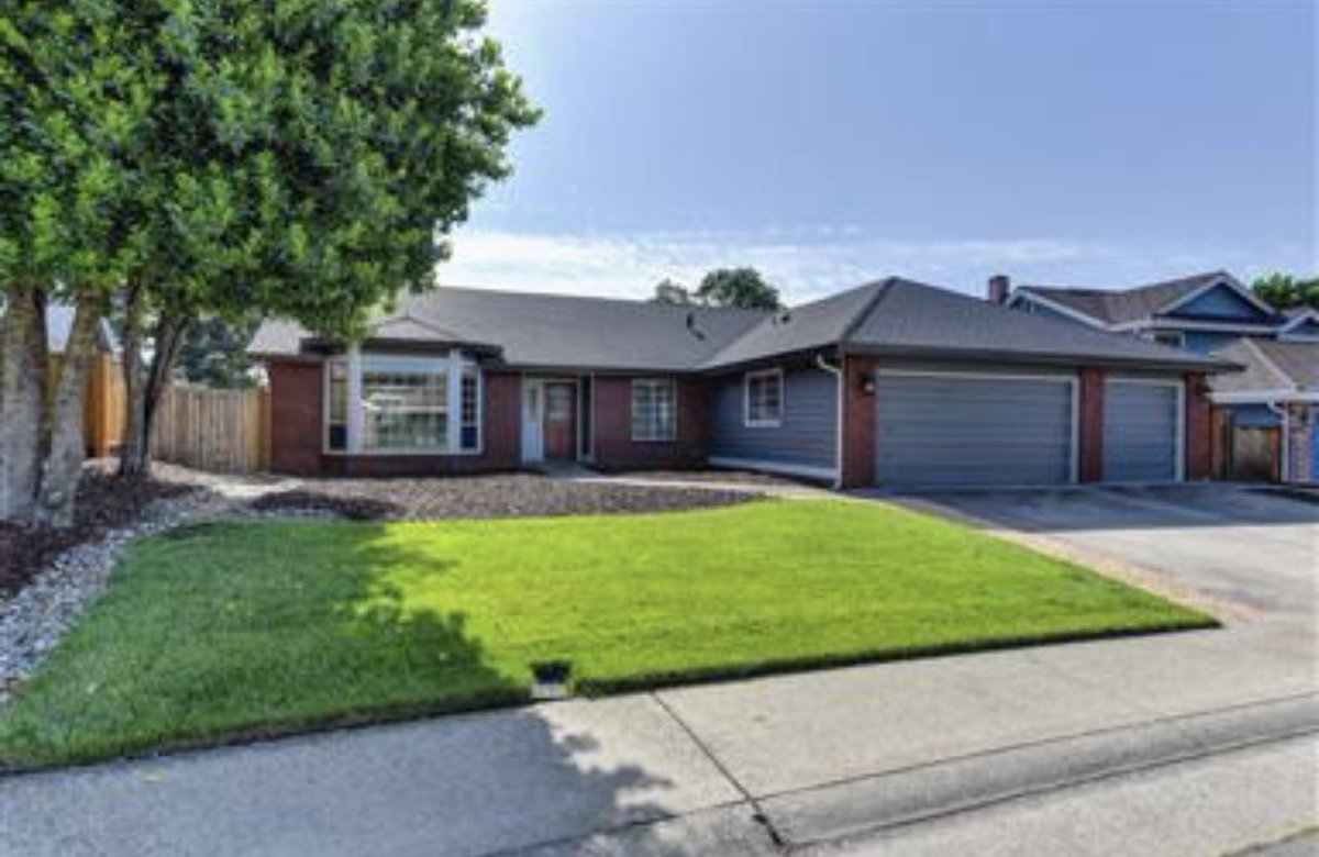 REpro4u's tweet photo. Stunning Rocklin home for sale! 😍
3 Bed, 2 Bath, 3 Car Garage on view lot with owned solar! Contact me for more details. https://t.co/cwrGKs9Ab0