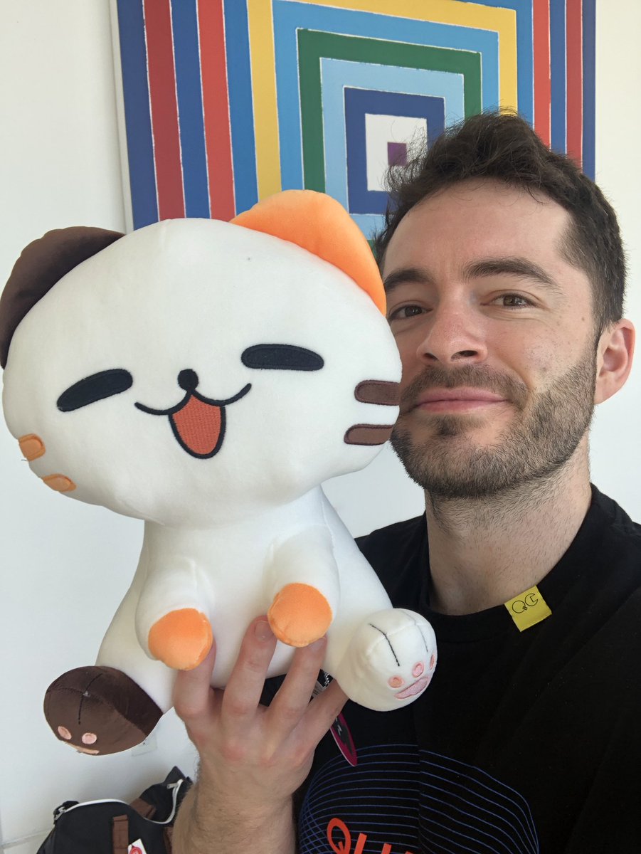CaptainSparklez's tweet photo. Got my very own @cuptoast youtooz https://t.co/QuxIwvTrcK