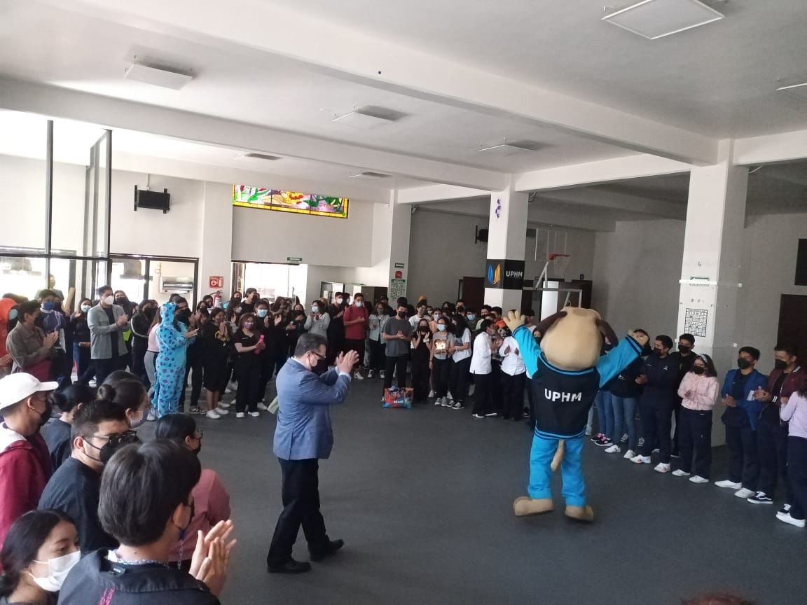 Uphmdifusion's tweet photo. Los chavos del campus La Paz, mostraron su apoyo a #Peruzzo para que dé su mejor esfuerzo en la #1eraCarreraDeBotargasCocodrilo 🐊 https://t.co/Et0HlMCv14