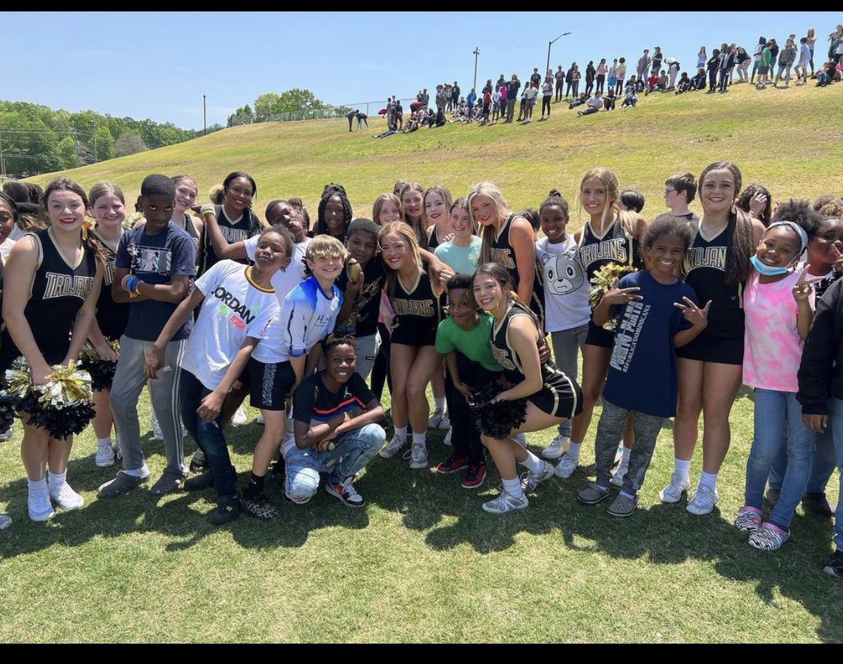Carrollton Cheer tweet media