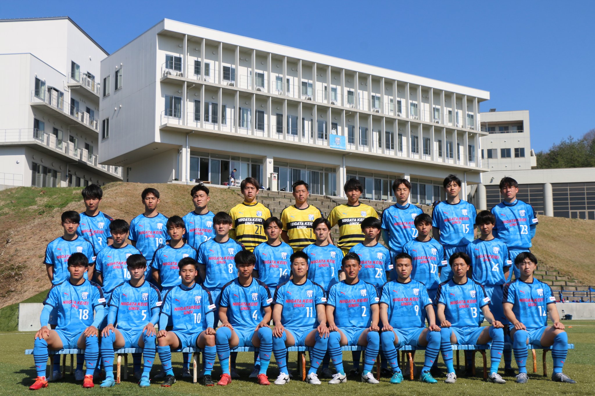 新潟経営大学サッカー部 Top 第50回北信越大学サッカーリーグの試合日程表です 優勝を目指し 一戦一戦全力で戦います 熱いご声援をよろしくお願いいたします 新潟経営大学 新潟経営大学サッカー部 北信越大学サッカーリーグ T Co