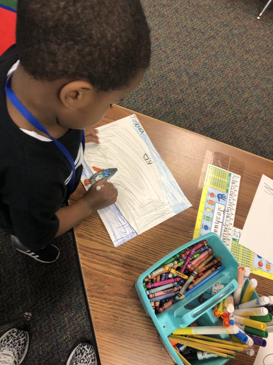 Cassandra Wolfe tweet media