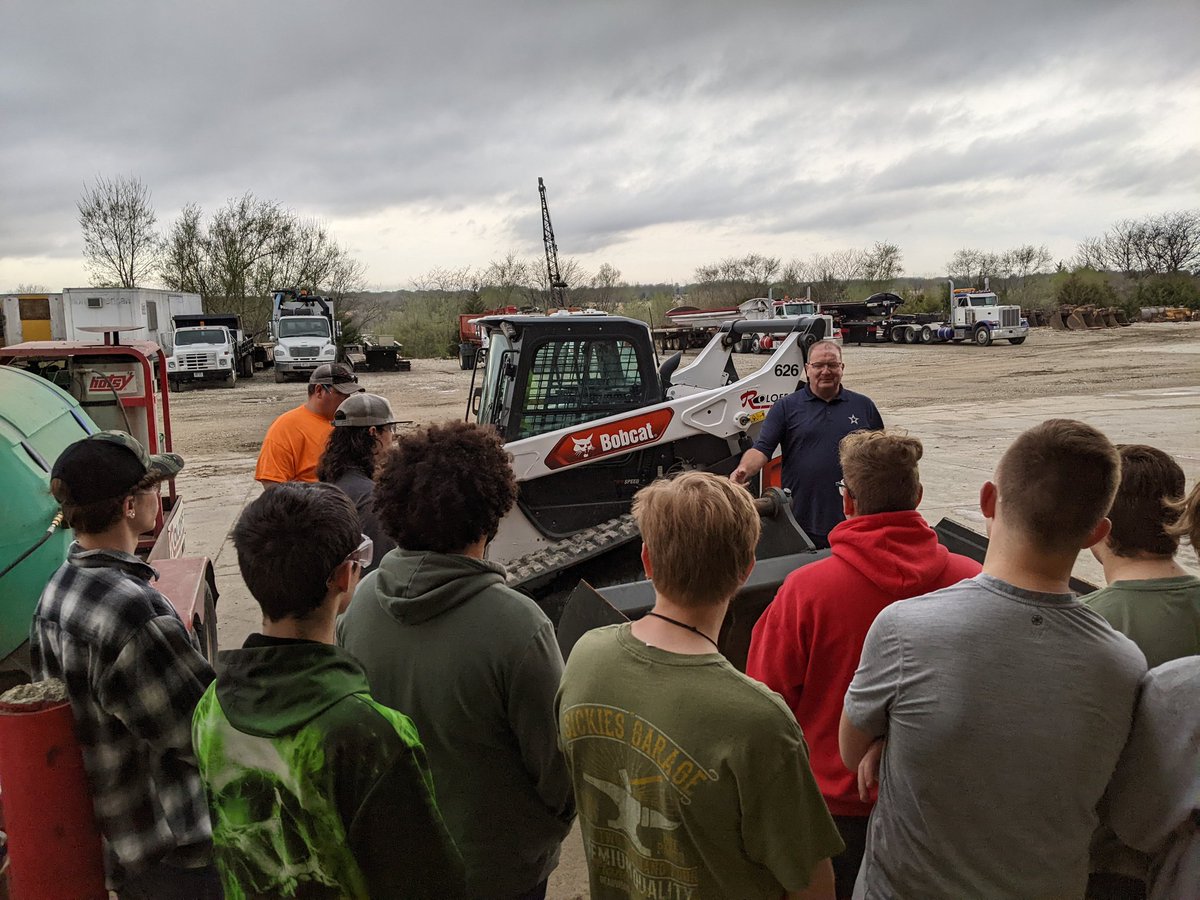 rstribley's tweet photo. Students got to see construction, auto body, and manufacturing industries in action today at Roloff, @BStreetOmaha and @MalnoveNebraska today #PLCSstem #PLCSsts https://t.co/edtFHSLtR3