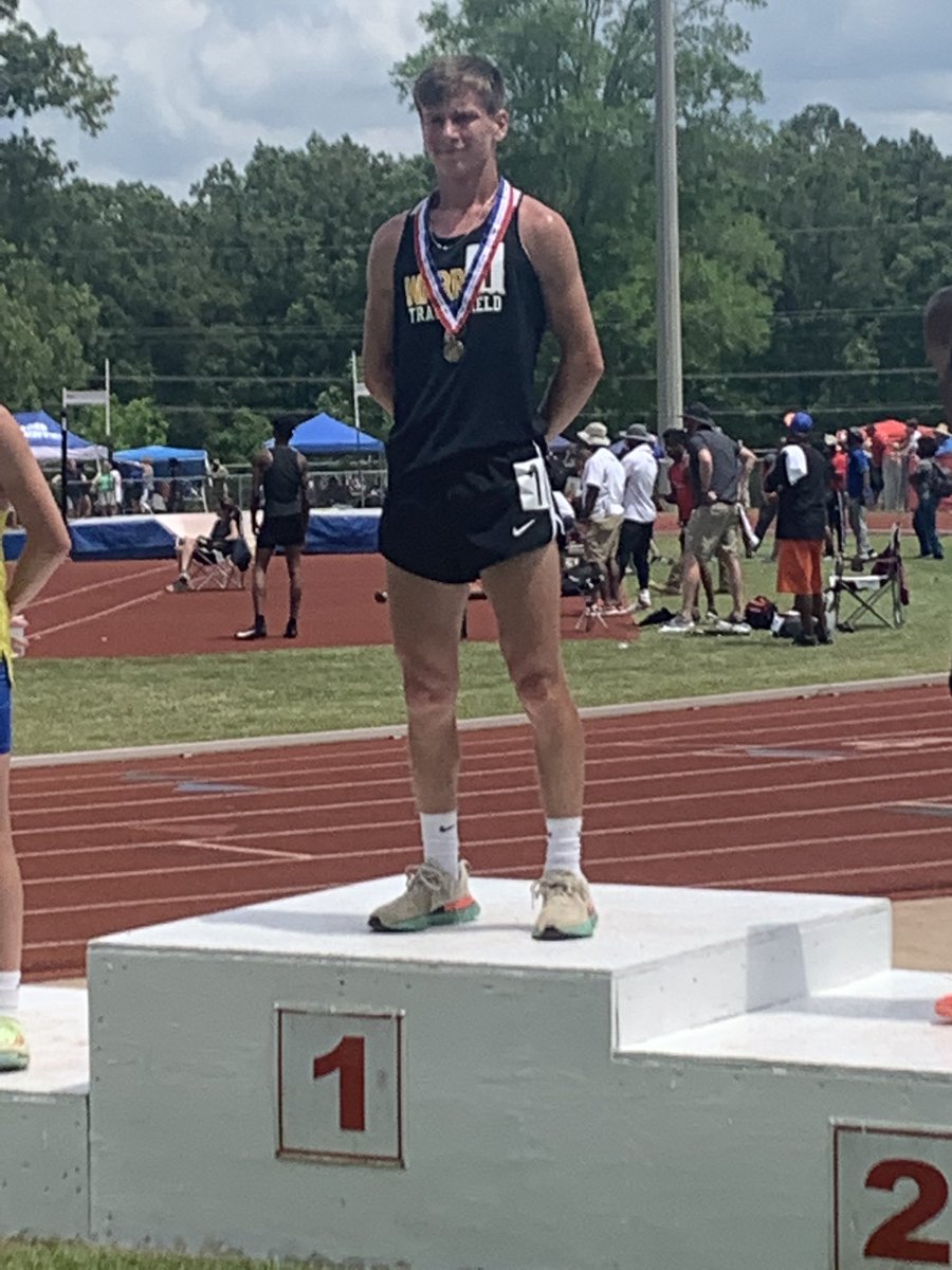 Cooper Parmer is the 4A State Champion in the 1600m with a run of 4:35!