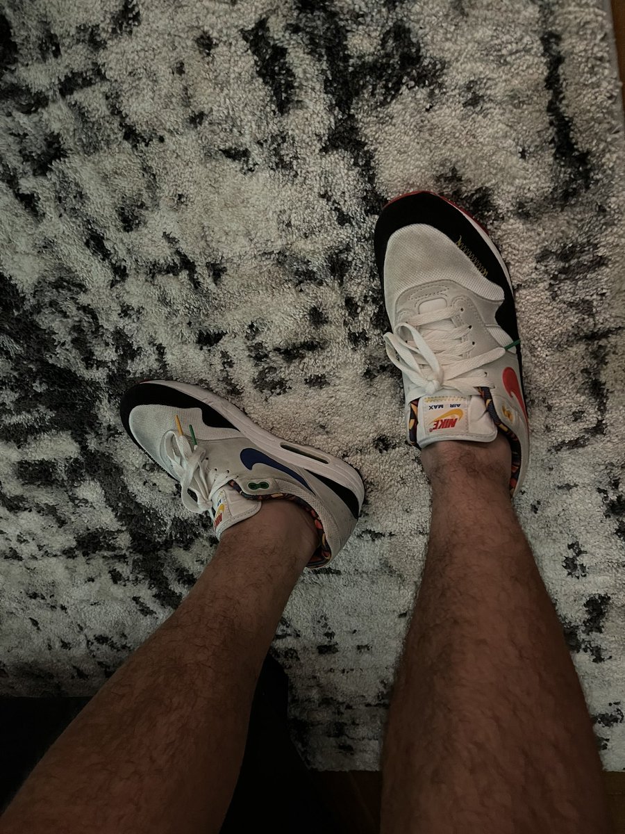 Roi_Jaay's tweet photo. Bought these for 90 bucks and beat them to death.. worth $250 2 years later 😭 https://t.co/9Z2MCDCgwo