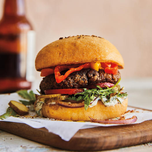 rebbitybrasil's tweet photo. O motivo da minha felicidade 😁🍔 https://t.co/qsgUotxdBj