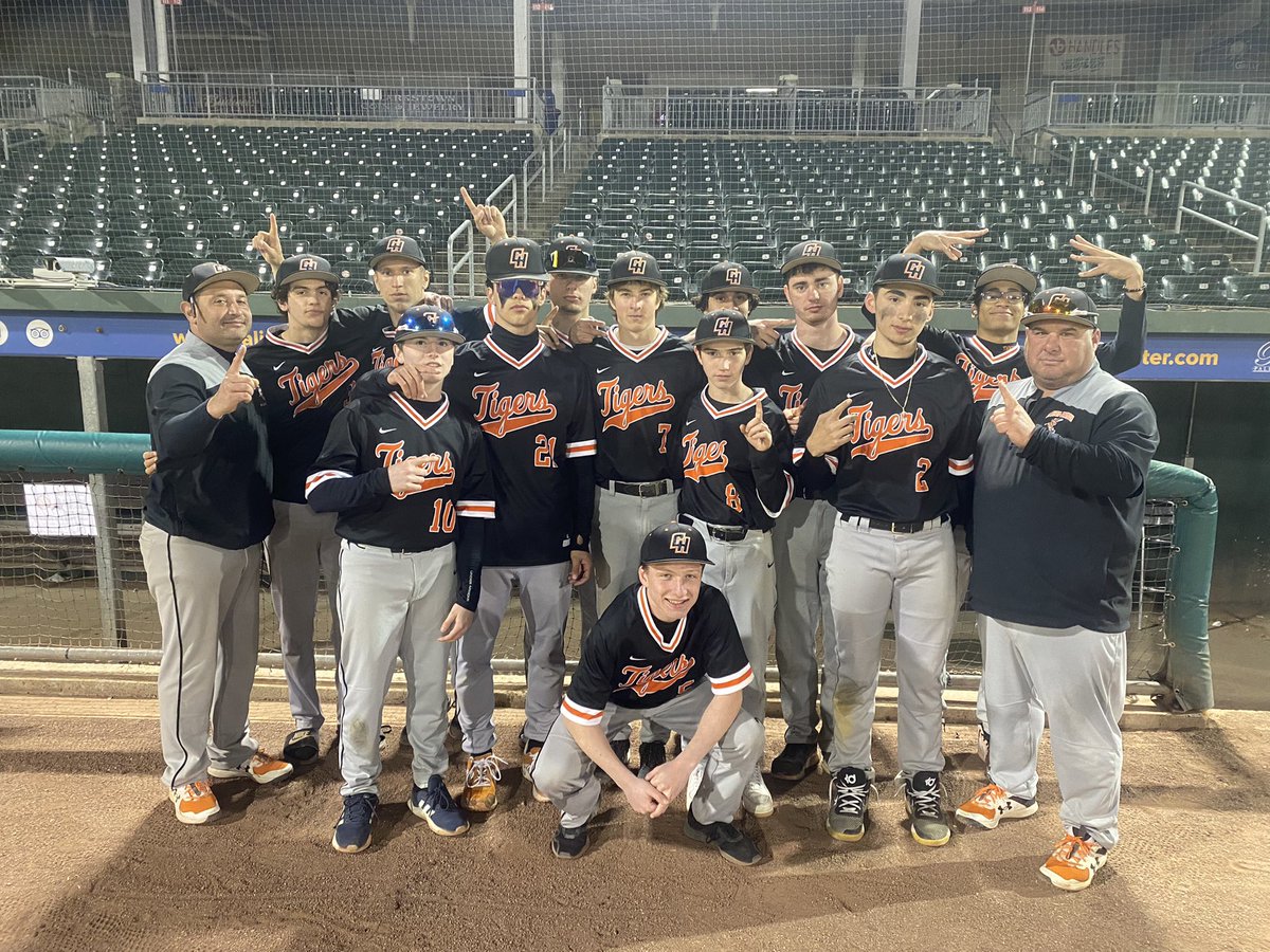 CrotonBaseball's tweet image. Thank you @CrotonAthletics, @cdrops3, and @nyboulders for a fun night of baseball at Boulders Stadium!
