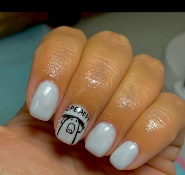 Bad_liar03's tweet photo. -El arreglo de uñas perfecto🌟 no existe 
-El arreglo :😎 https://t.co/Yqrf1ahcNV
