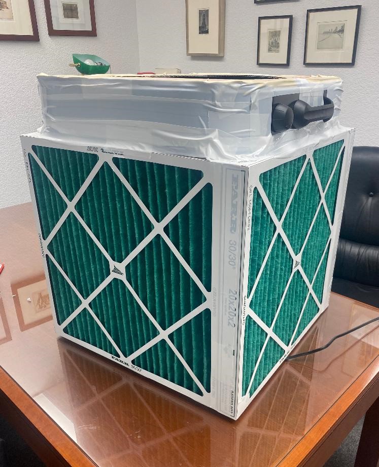 JimRosenthal4's tweet photo. Latest test: MERV 8 mechanical filters in a CR box. Particle removal results: at 0.3 um-3%, at 0.5 um-3%, at 1 um-21%, at 2.5 um-41%  Bottom line: these filters are very ineffective at removing outdoor pollutants or SARS-Cov-2 particles.  Not a good choice. https://t.co/IEQi2KVUQQ