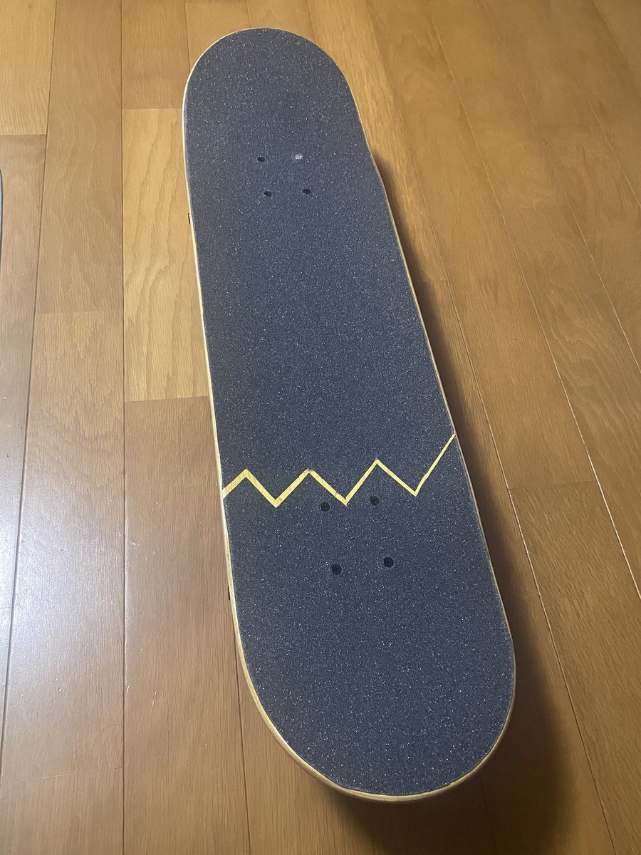 yossyskate's tweet photo. 人生初のスケボー購入
パーツは店員さんと相談しながら選びました
ブランドとか自分に合っているものとかはまだ分からないけど、少しづつ理解していきたいです！
 #スケボー初心者 https://t.co/Adk1qxvqWI