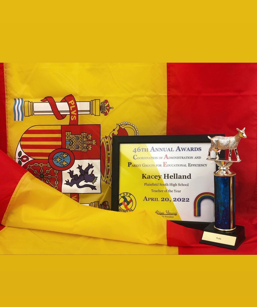 ProfePSHS's tweet image. It has been a difficult year, but this felt like a very triumphant moment in all the chaos.. Excited to see where next year takes me 💙 #PSHS #PlainfieldSouth #teacheroftheyear @cougarculture