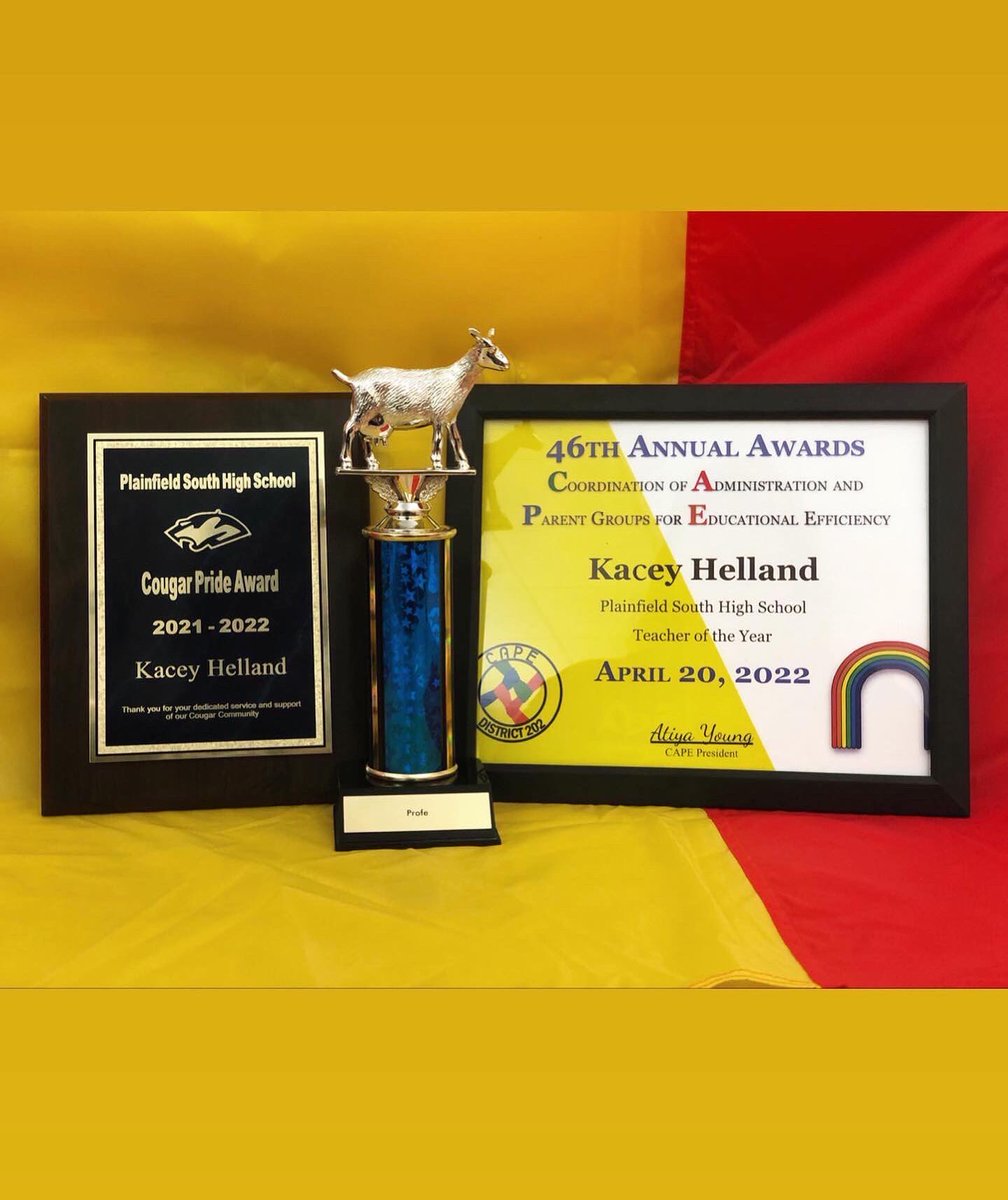 ProfePSHS's tweet image. It has been a difficult year, but this felt like a very triumphant moment in all the chaos.. Excited to see where next year takes me 💙 #PSHS #PlainfieldSouth #teacheroftheyear @cougarculture