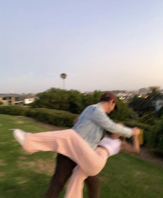 me and who (@meandwh) on Twitter photo 