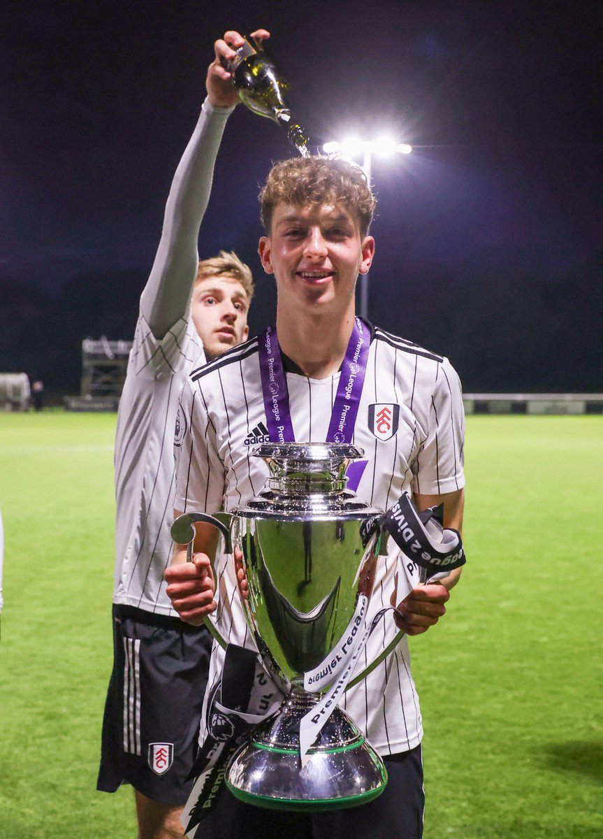 Nice to get the hands on the trophy 🏆