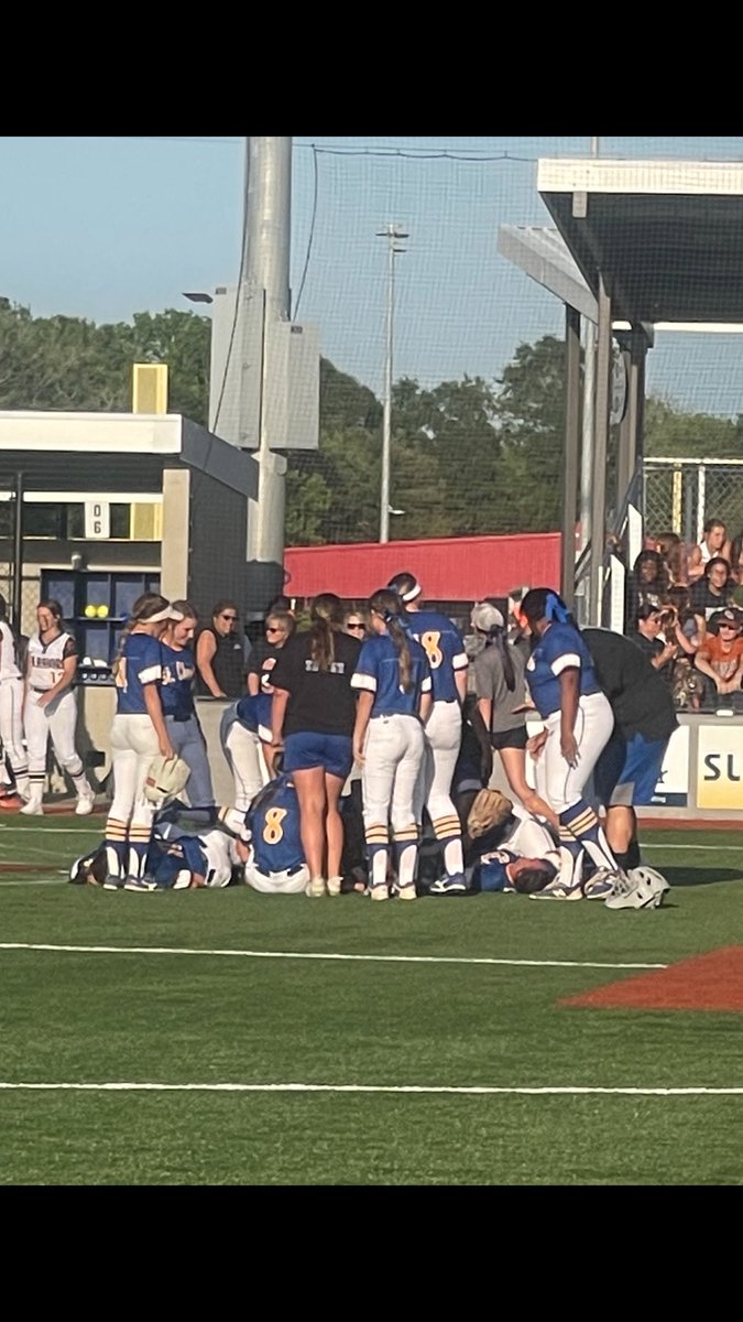 Lady Comets 15 Houma Christian 9

Lady Comets onto the Division III State Championship tomorrow at 12pm