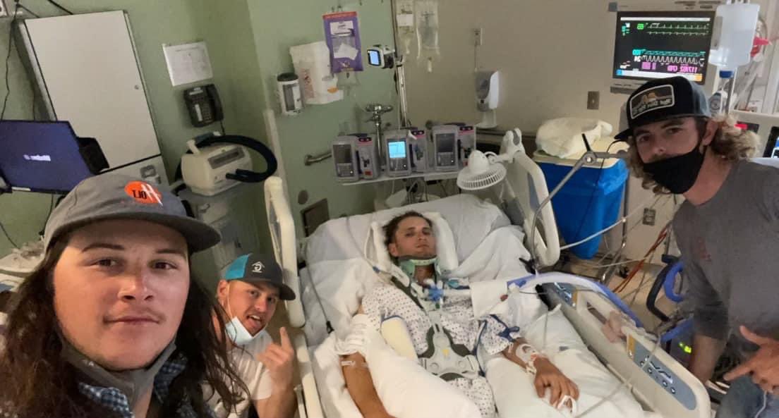 CoachTO4's tweet photo. 🙏🏼🙏🏼 are being answered! Look at the smiles because of Dylan Delso, @calebfreeman_18 and some AMAZING young men who are @dmuck10’s roommates, @ryanstotts14 @Dallascox33 @Cole_Gaskey15 #DM✝️strong https://t.co/jTVHNwilkp