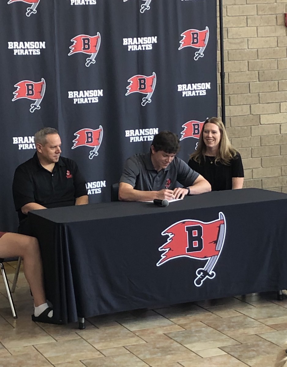Congrats to Kyle Scharbrough for signing with William Jewell!! #WeAreBranson