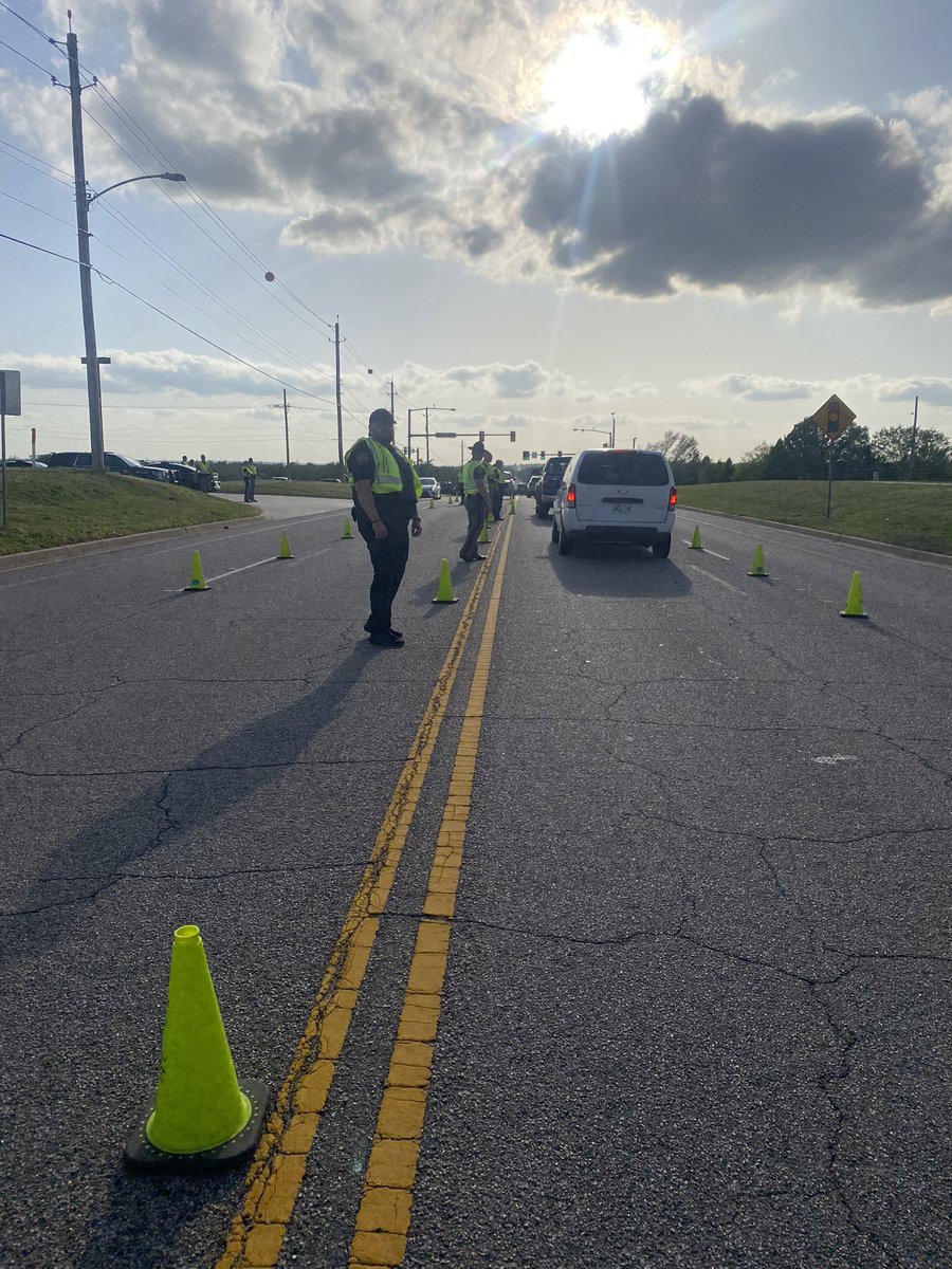 StwOKPolice's tweet photo. #EndDUI Sobriety Checkpoint at Lakeview and Western. Many thanks to @OHPDPS, Payne Co. Sheriff's Office, Oklahoma Able Commission, and @StwSema for helping us keep the roadways safe. Please watch out for traffic control devices & officers directing traffic! #SWO https://t.co/UaJBfVVByO