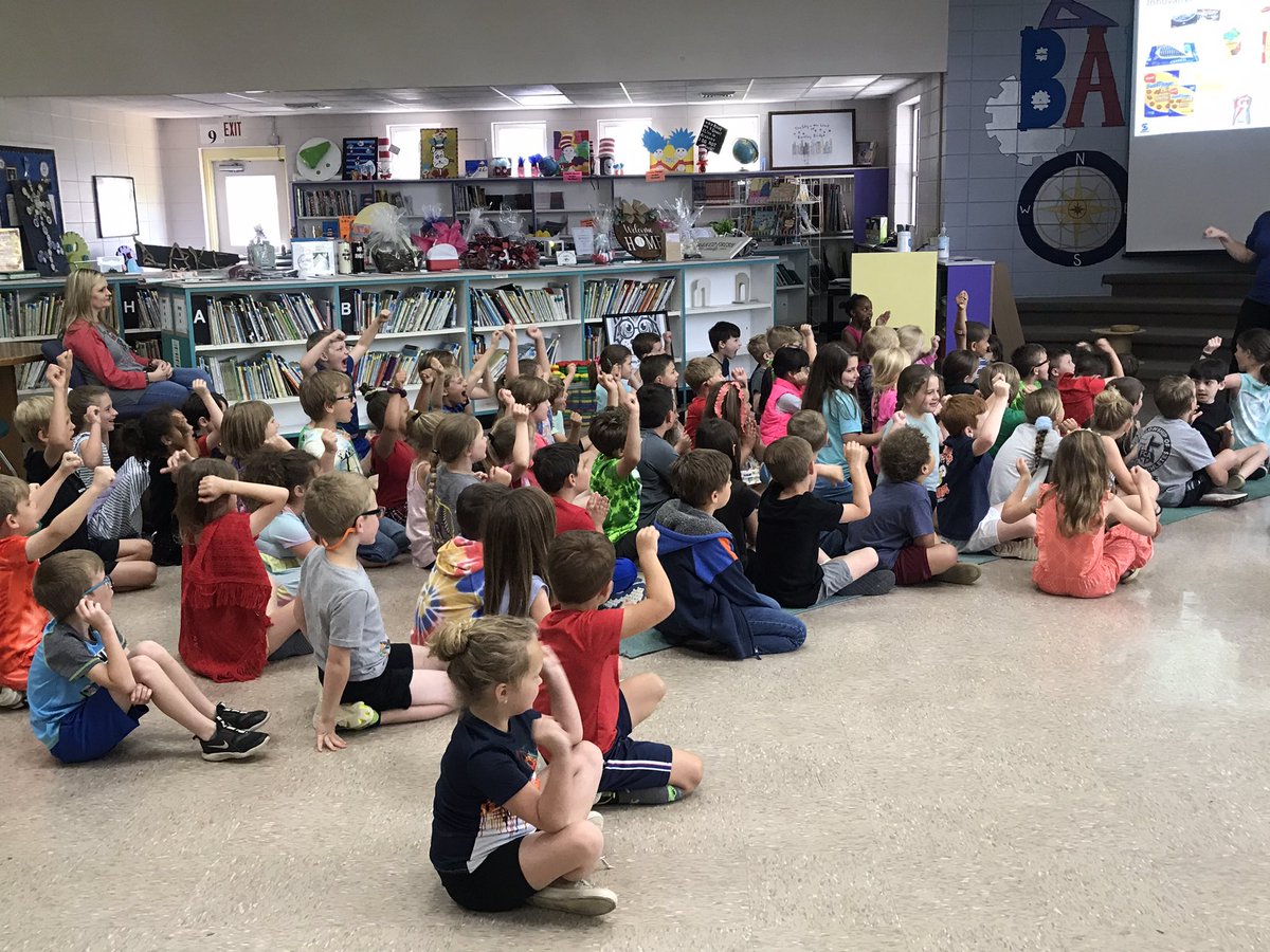 MariannParker_1's tweet photo. Thank you @Sonoco_Products for sharing with @barkleybridge about your innovative products. We appreciate your support of our school! #smalltownsupport #hartselle https://t.co/vrvzoUy2f9