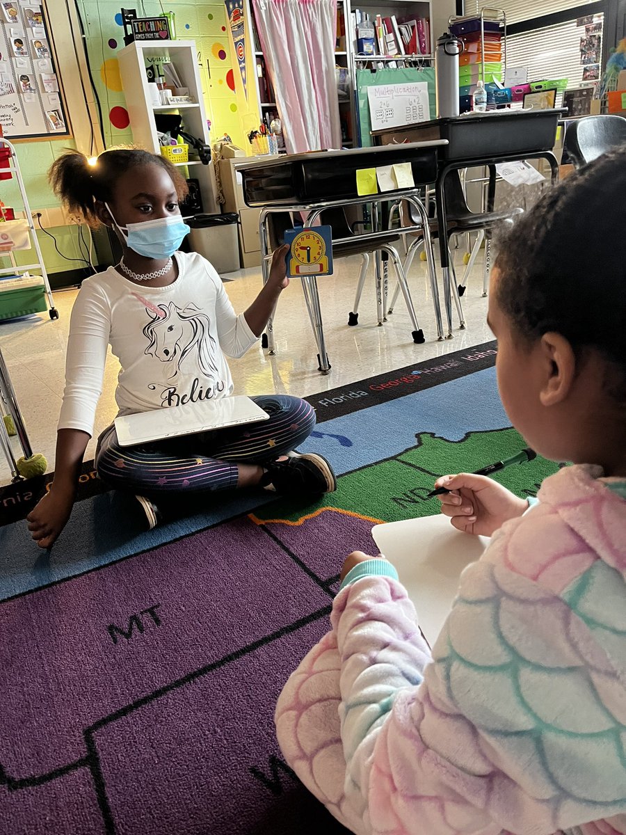 MrsHCampbell16's tweet photo. These #SuperSecondGraders are so proud we finally know how to tell time! @SunnyHill220 #SeeTheStudent220 https://t.co/orCx4zpjq4