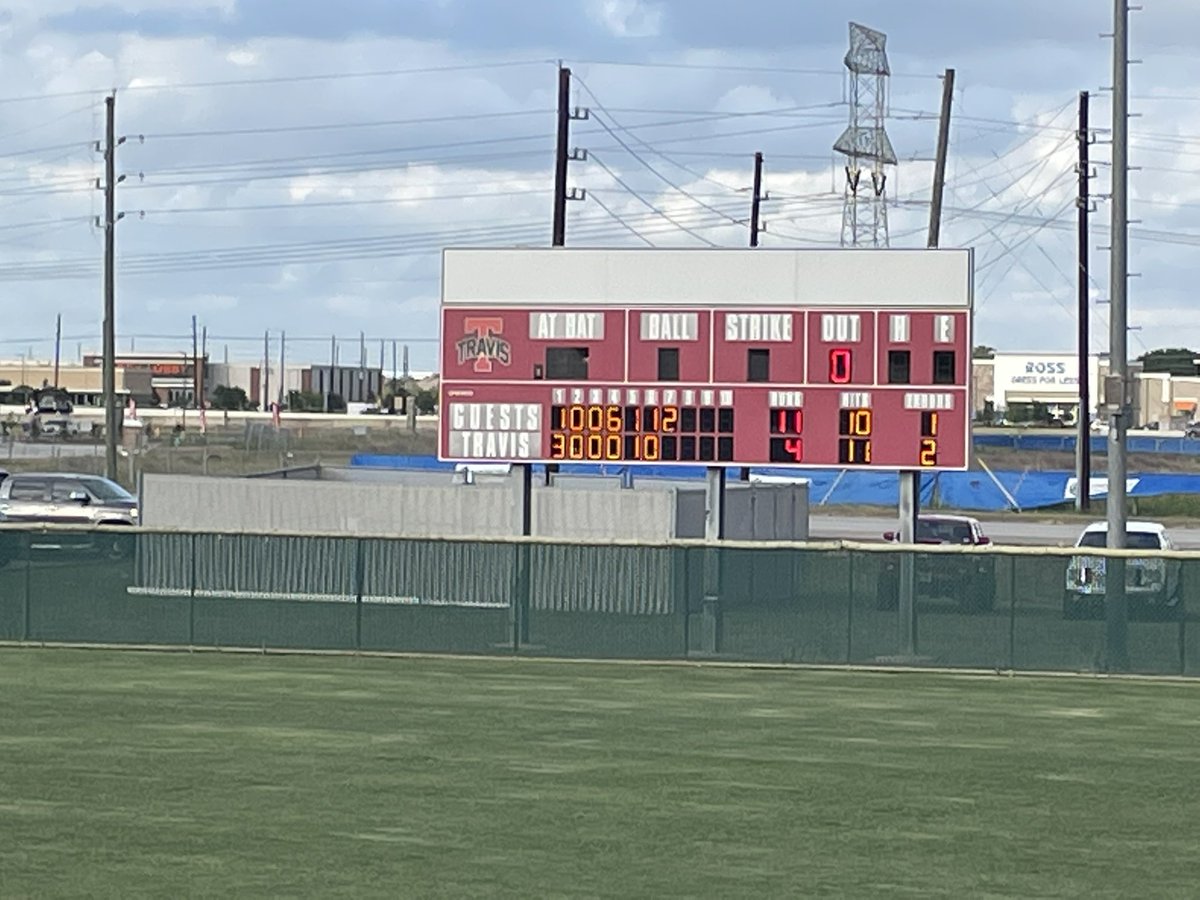 ChrisDudley40's tweet photo. 6A Bi-District Playoffs
Cinco 11 FB Travis 4
Cougars sweep the series and advance to the Area round next weekend vs. the Heights Bulldogs! @CougarnationJ @KatyISDAthletic @TylerTyre @densilva02 @5RanchSoftball @Jack_Marrion https://t.co/EF3hJ1LpaE