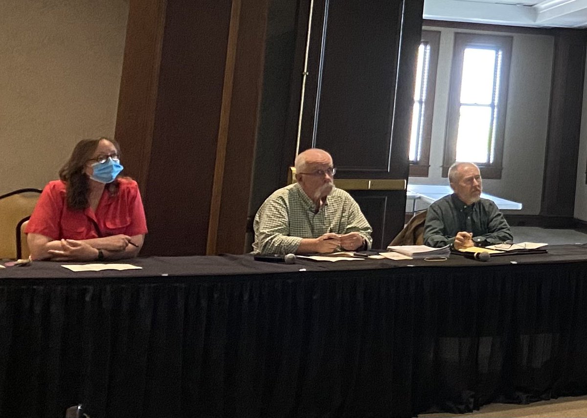 TennJrAcadSci's tweet photo. The judges were unanimous that Benjamin Yang and Nishanth Basava from @McCallieSchool in Chattanooga were the Winners at the 2022 meeting of the Tennessee Junior Academy of Science. Their studies on impacts of environmental irritants on human lung 🫁 cells was top notch! https://t.co/L8E6emxhZL