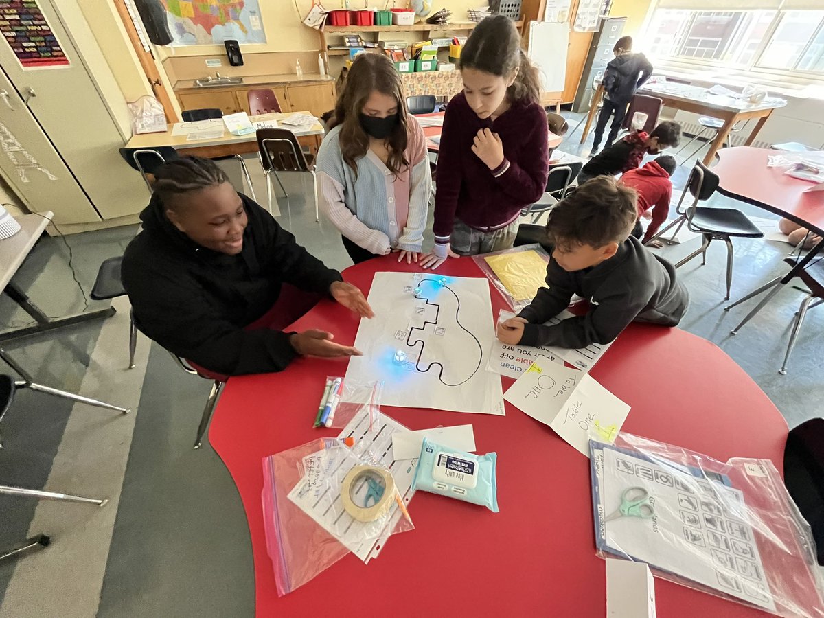 Mrs. Macaluso tweet media