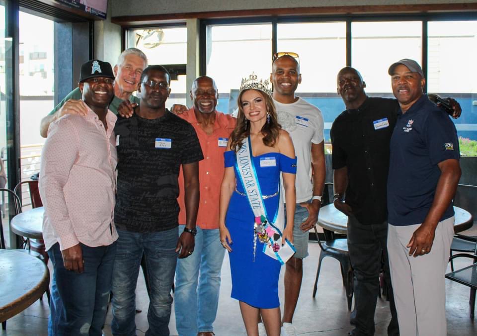 NFLAlumniAustin tweet media