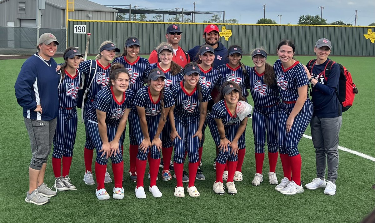 East View High School Softball tweet media