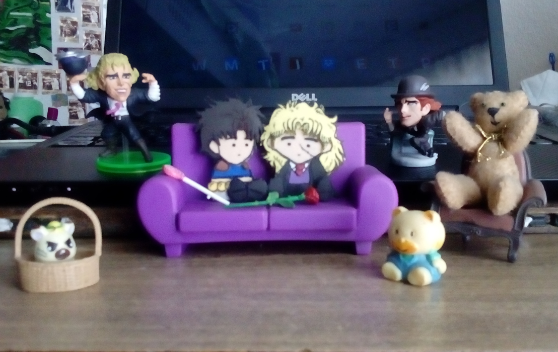 MondoBizarro87's tweet photo. Chibi Jonathan is finally done! 👊✨
and he brought a rose and candies for chibi Speebs~!!🌹💝💝
#jjba #jonawagon #jonathanjoestar #speedwagon #jonaspeed #speedjona #ジョジョ #ジョナスピ #スピジョナ https://t.co/yRMaybnRd4