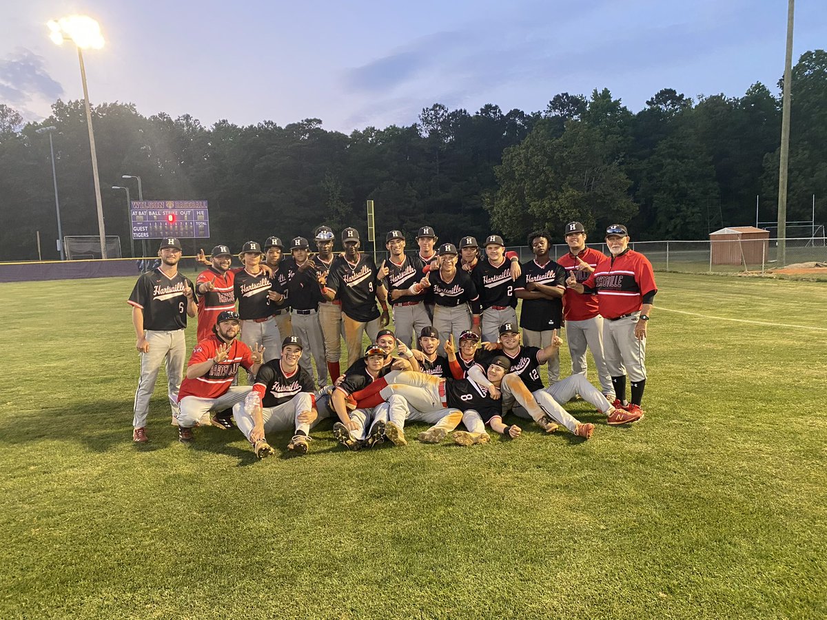 HartsvilleB's tweet photo. Your Region VI-4A Champs!!! https://t.co/cFPLx9Adkc