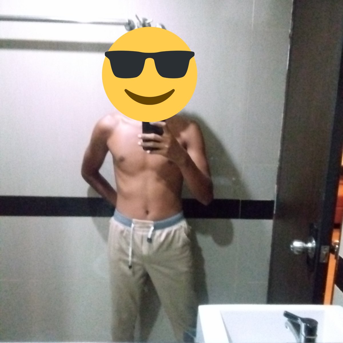 Brondong uncut @brondong19yo - twitter kullanıcısı sotwe - comptoirsetsaveu...