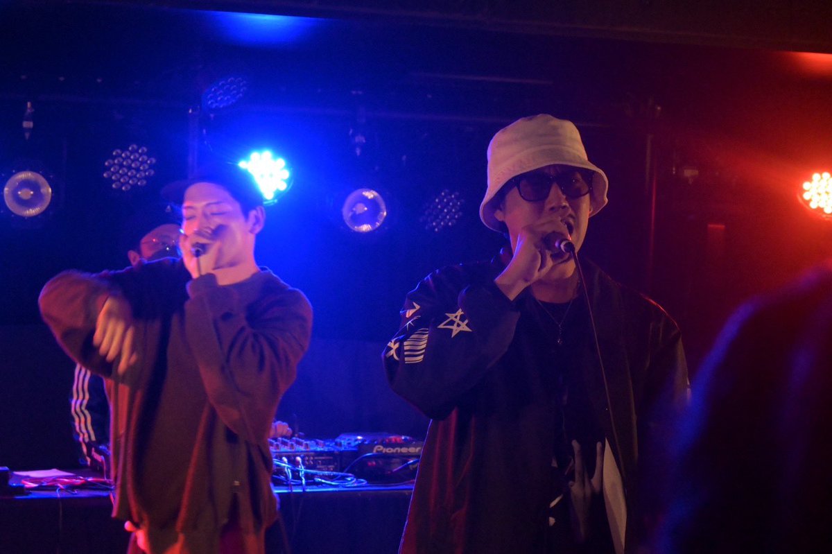 pLRayer's tweet photo. osaka L.O.L GW special
共演者、皆Good Vibesでした🤘
SHU-C, Gon-z に感謝！
SUNHALL WESTにも🙏

そしてライブを見てくれた皆さまありがとう🖖
feel our music☺︎
#pLRayer
#Kecchi ( @kecchimen )
#9ball ( @9ball0330 )
#HARZEYUNI ( @Hazime_Shisik )
photo by FREEZE ( @mcfreeze559 ) https://t.co/ojHTkou36F
