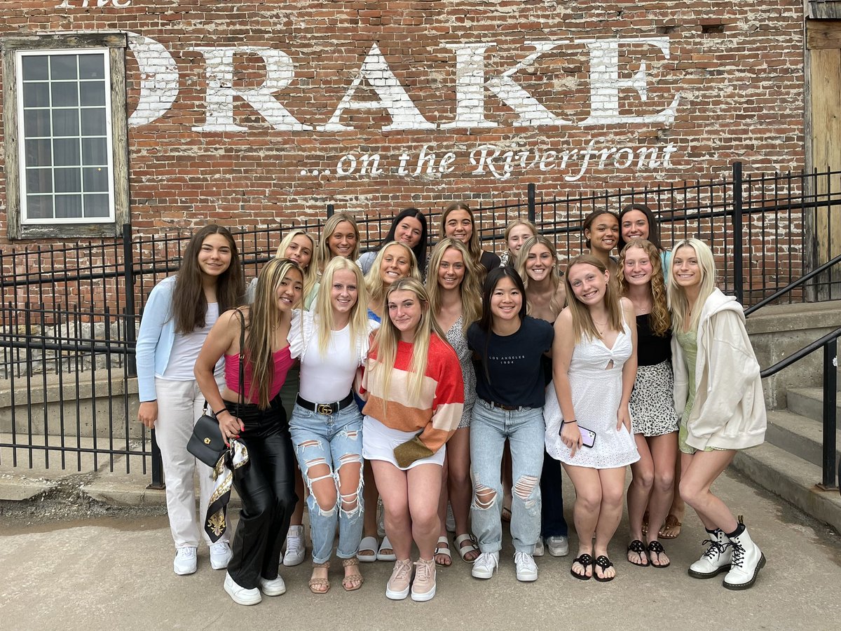 Dinner time in Downtown Burlington, Iowa! This team cleans up well! #BringIT