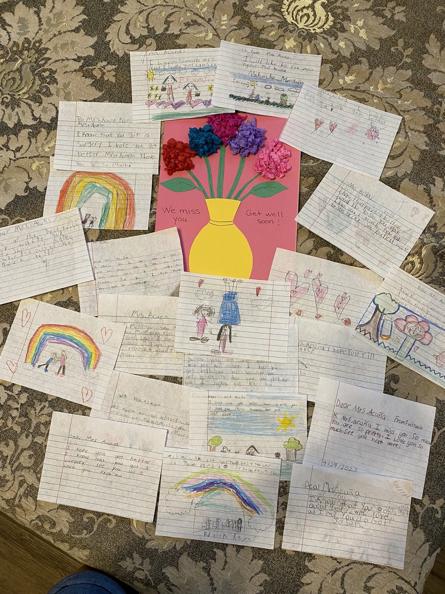 DAcuna_CES's tweet photo. My first graders made my Friday by making me get well ❤️🩹 letters. Thank you Ms. Lopez for this arrangement. ☺️ #firstgrade #missingmyfirsties https://t.co/T3smZwyWpl