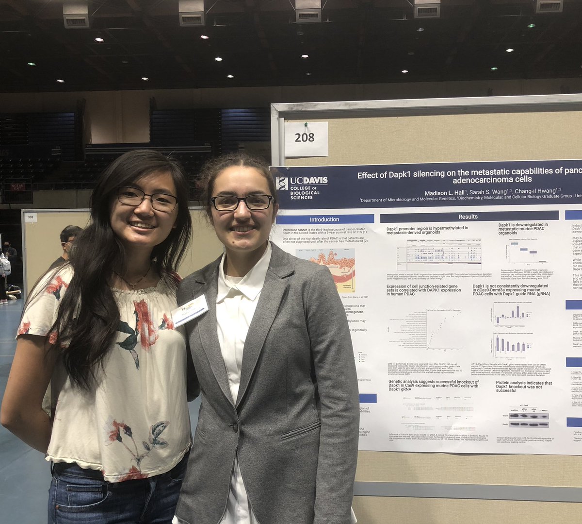 Sarah Wang (@sarahhwangg_) on Twitter photo Both my undergrads presented at the <a href="/ucdavisbiology/">Biological Sciences</a> Undergraduate Research Conference today! They did such a good job putting their posters together and presenting. #ProudMom Both my undergrads presented at the <a href="/ucdavisbiology/">Biological Sciences</a> Undergraduate Research Conference today! They did such a good job putting their posters together and presenting. #ProudMom