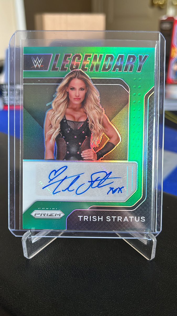 Anybody need a little Trish Stratus in their lives?? $90 shipped BMWT takes this Legendary Green Prizm auto of the HOF WWE Bombshell. @HobbyConnector @sports_sell https://t.co/n9cvW1YXt5