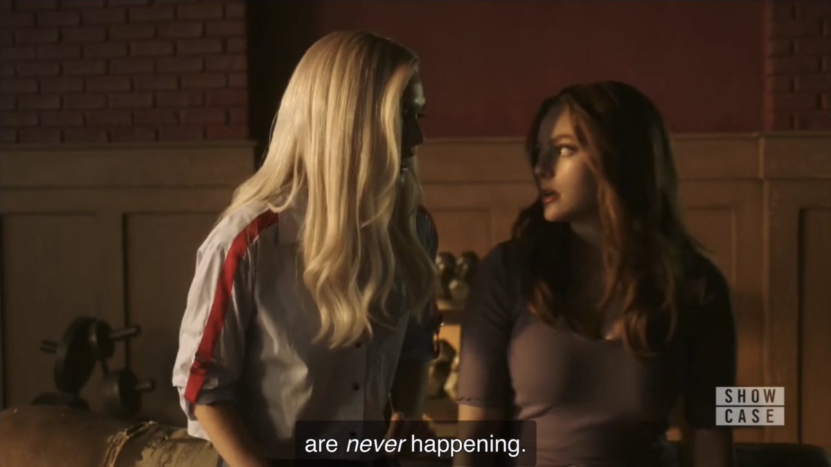 hizziesbot's tweet photo. and the fact that it would make perfect sense bc this was lizzies reaction to both times https://t.co/JJOs7Fvl43