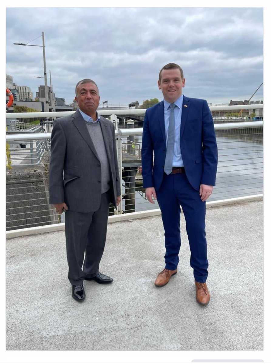 AzizPerth's tweet photo. With @Douglas4Moray https://t.co/gzfYrbKZV6