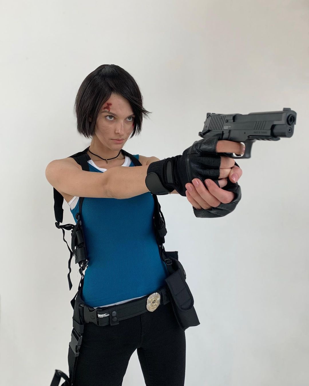 comfort jill valentine on Twitter  Resident evil, Jill valentine, Resident  evil 3 remake