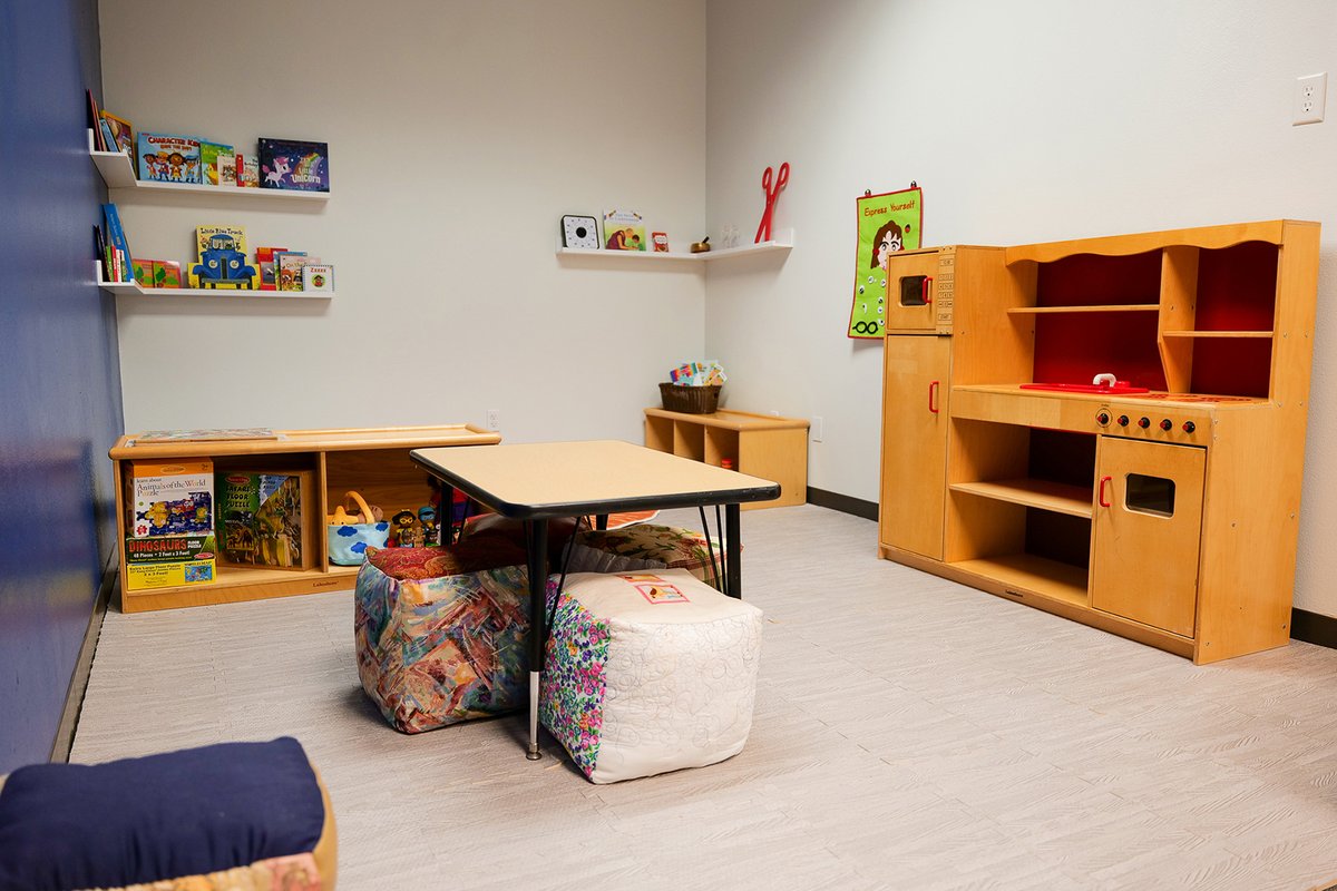 tularecoe's tweet photo. Yesterday, TCOE celebrated the expansion of its Dream Center for foster &amp; homeless youth. The center now houses all of Tulare County Child Welfare Services’ Independent Living Program staff. 
It also adds space for tutoring and a preschool area. 

@TulareCo_HHSA @COSGiant https://t.co/aYUBTAFswD
