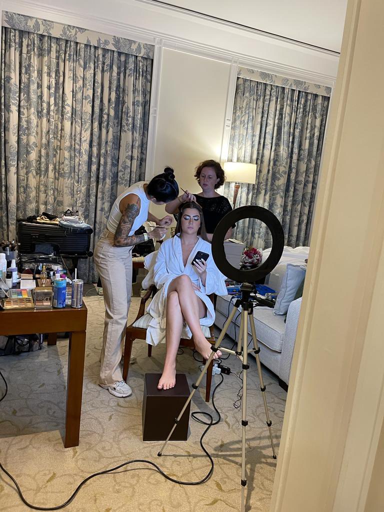jadepicon's tweet photo. O adm trouxe um spoiler do que tá vindo por aí… Vocês estão preparados? 🌪🔥 JADE NO BAILE DA VOGUE https://t.co/2owWcpJqAn