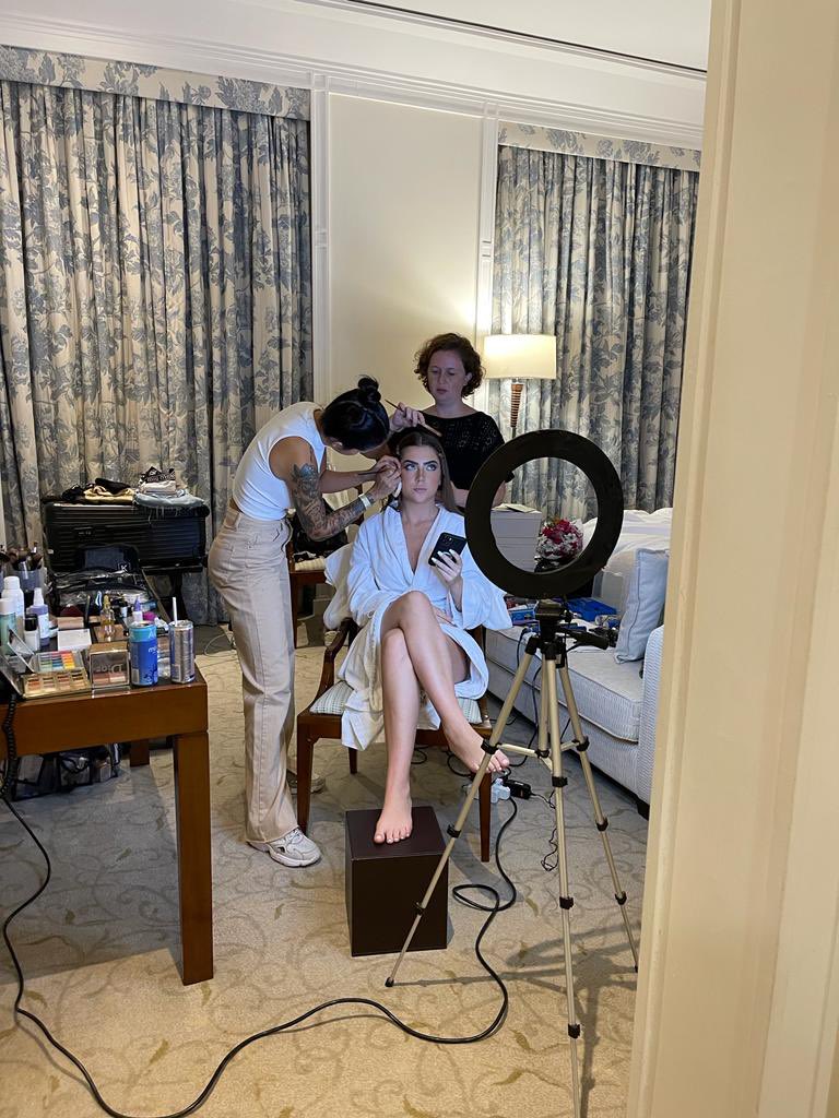 jadepicon's tweet photo. O adm trouxe um spoiler do que tá vindo por aí… Vocês estão preparados? 🌪🔥 JADE NO BAILE DA VOGUE https://t.co/2owWcpJqAn