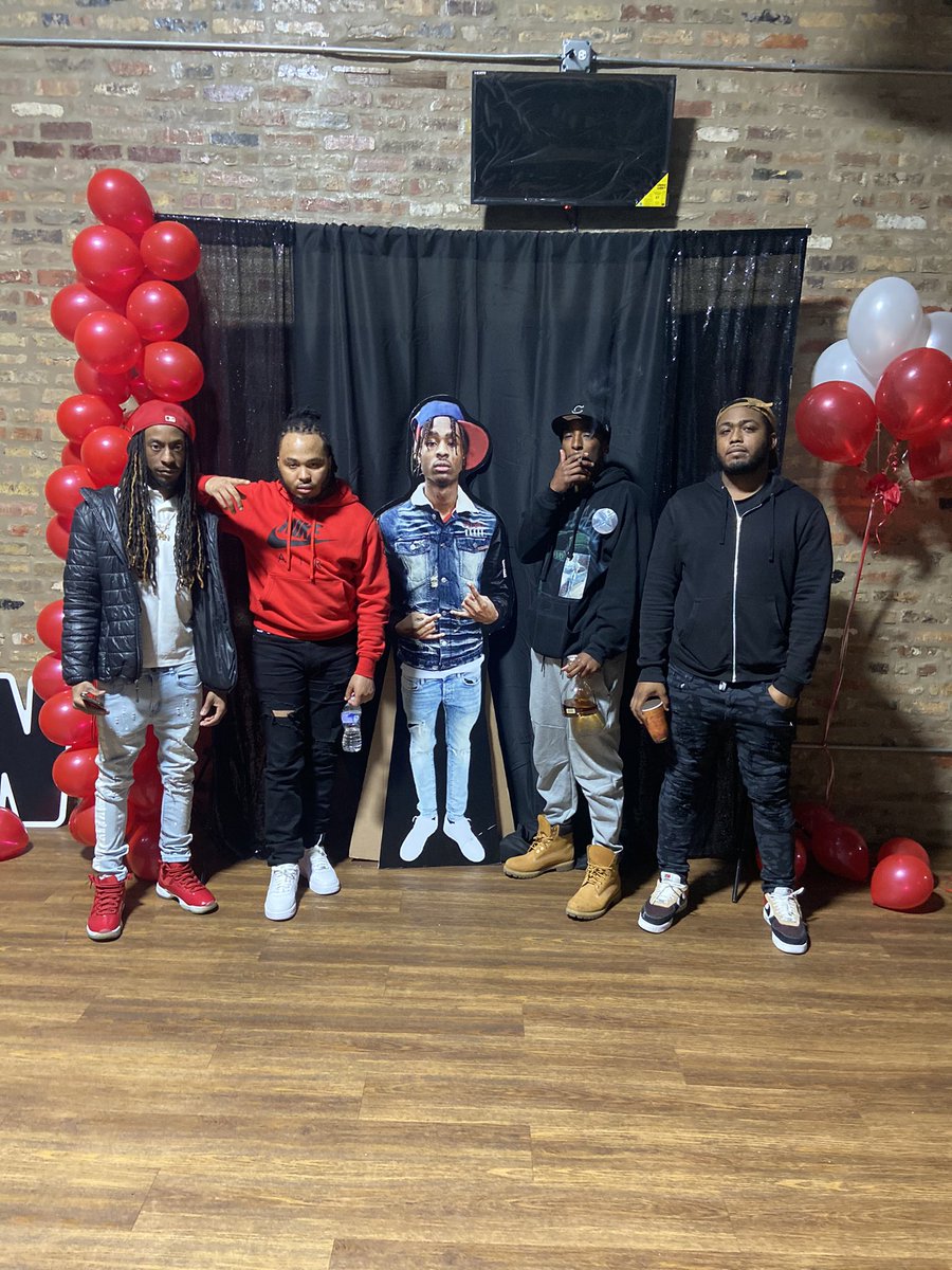 thereal_lyrik's tweet photo. Celebrating Life of The Homie👼🕊🕊💔. We turning up crazy in your name LilBro🎯😤🔥💔🖤🖤🖤. Long Live LF GANG’S FINEST, Dae Dae🤒💔🕊💔.
#LongLiveDaveon #FlyHighDaveon #DaeDaeWorld 
#RealShitTho #LyrikToldYaaSooo #HumbleConfidence #TheMarathonContinues https://t.co/jTX5N0sBE7